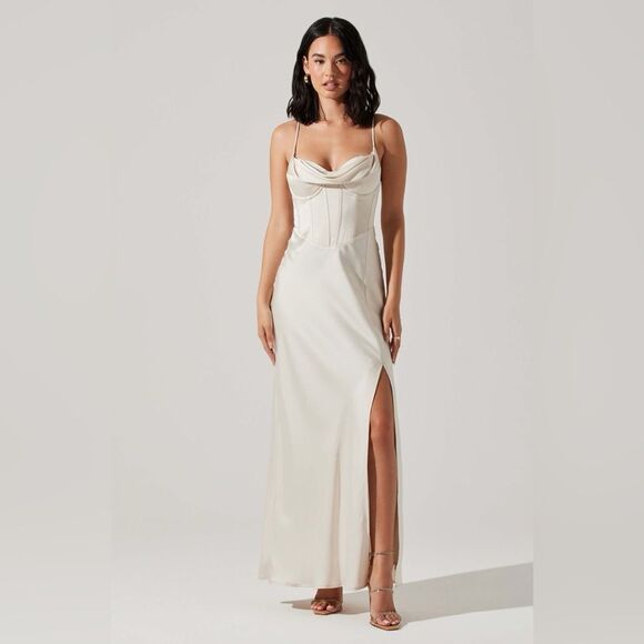Astr NWT Astr NWT Cannes Satin Bustier Maxi Dress in Champagne Size XS MSRP  $168 - www.everbestladdersbd.com